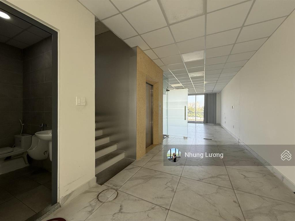 Cho thuê nhà mặt tiền sala thủ thiêm, gần 500m2 sử dụng, 110 triệu, có thang máy, máy lạnh