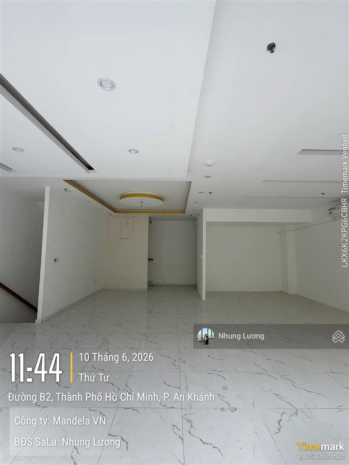 Cho thuê shophouse sala 240m2  3 tầng giá 90 tr, em cầm sẵn chìa khóa xem giờ nào cũng được