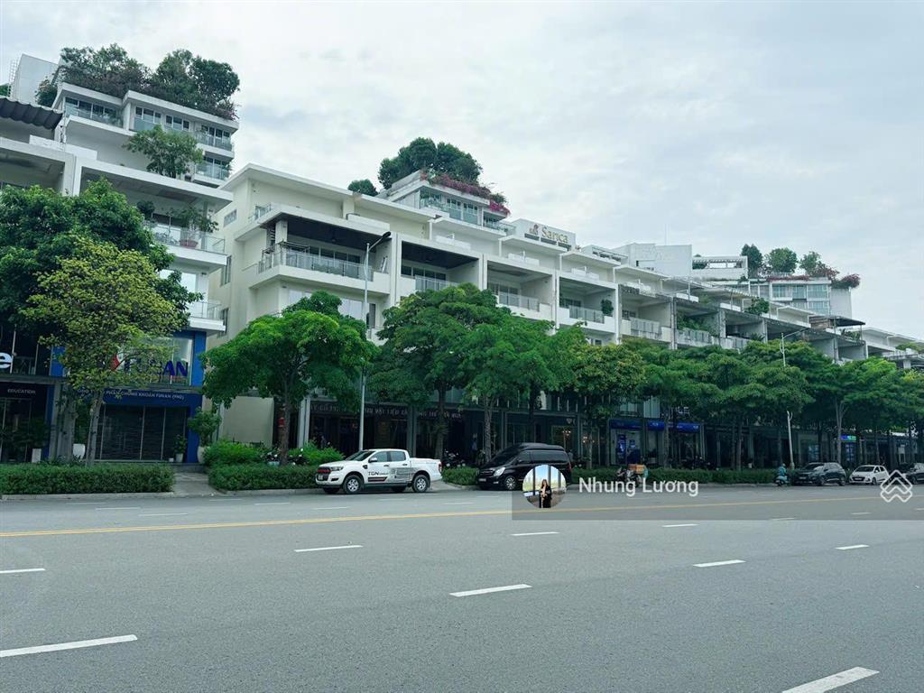 Cho thuê mặt bằng shophouse sala hầm + 5 tầng dtsd 700m², có nội thất đầy đủ