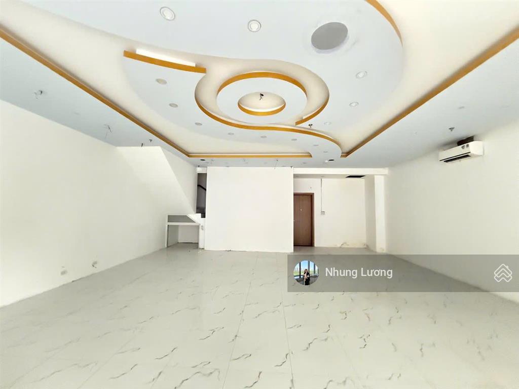 Cho thuê shophouse sala 3 tầng 240m2 sử dụng giá 95tr, em cầm chìa khóa a/c xem giờ nào cũng được
