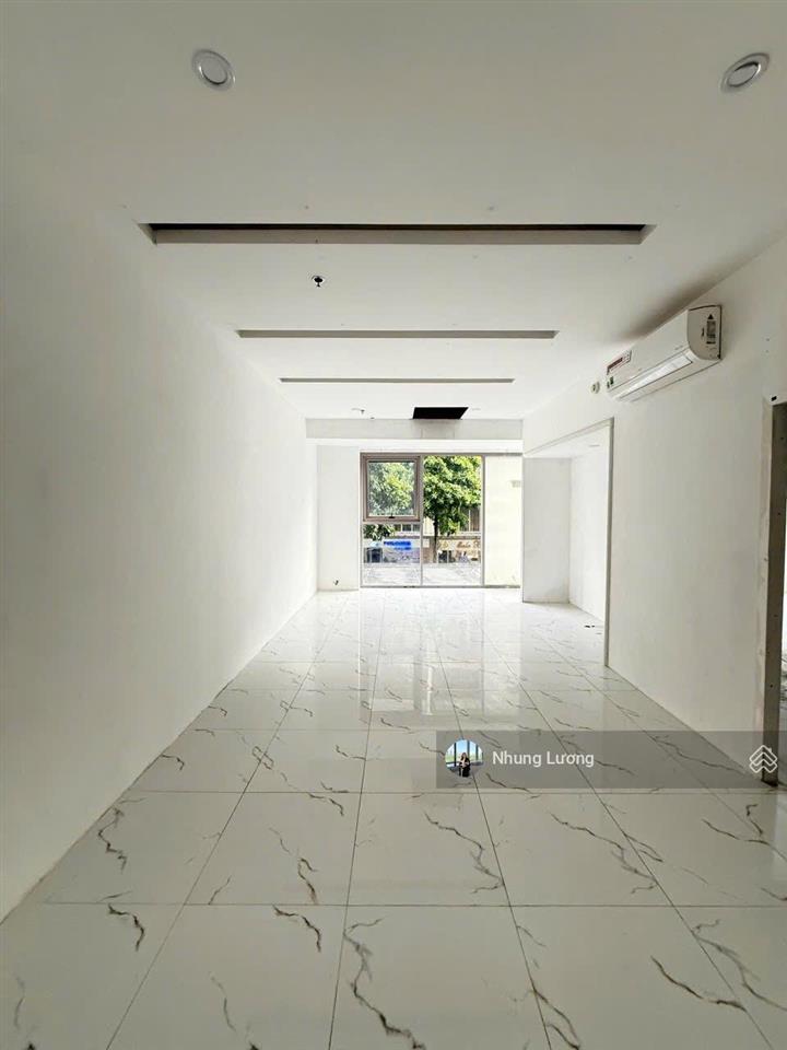 Cho thuê shophouse sala 240m2  3 tầng giá 90 tr, em cầm sẵn chìa khóa xem giờ nào cũng được