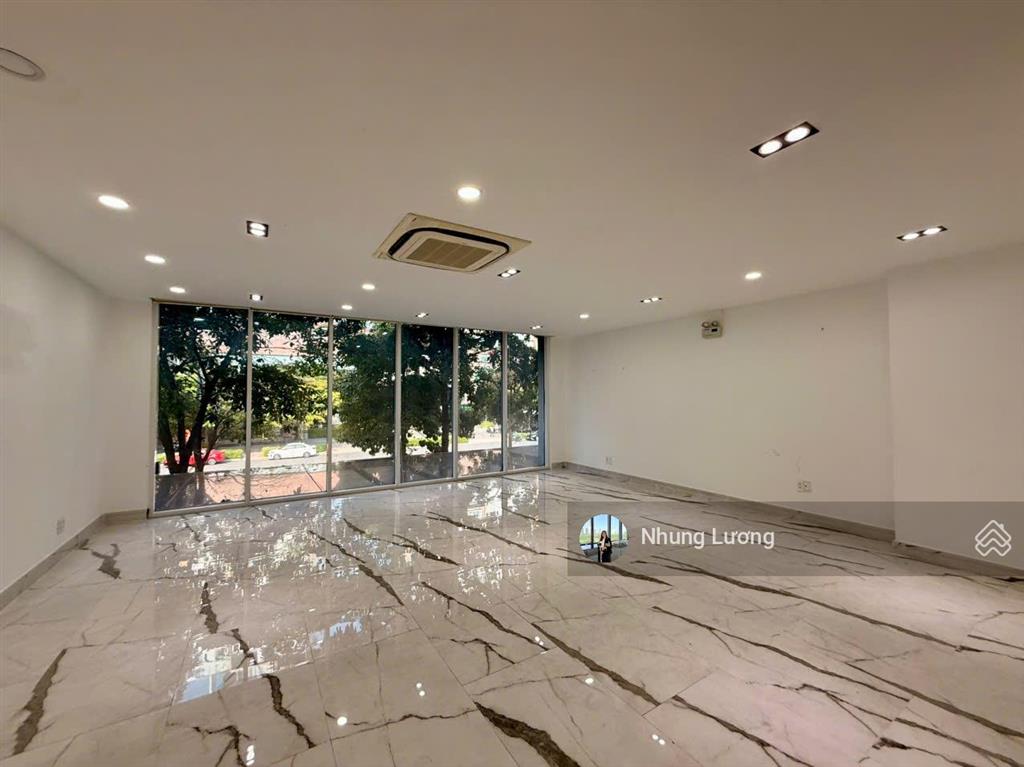 Full giỏ hàng nhà phố cho thuê tại sala  5 tầng + 1 hầm, chuyên sala hỗ trợ 24/7