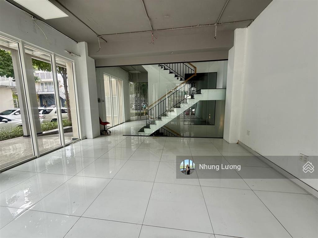 Full giỏ hàng nhà phố cho thuê tại sala  5 tầng + 1 hầm, chuyên sala hỗ trợ 24/7