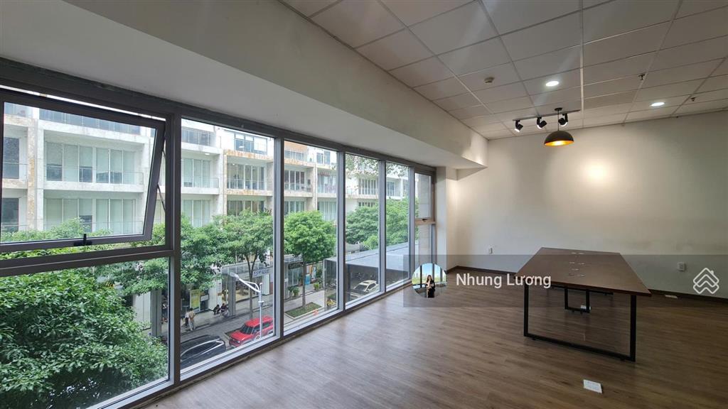 Cho thuê shophouse sala 240m2  3 tầng  90 triệu sẵn chìa khóa, xem nhà ngay
