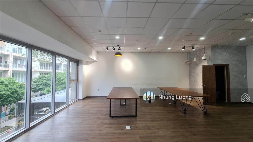 Cho thuê shophouse sala 240m2  3 tầng  90 triệu/th sẵn chìa khóa, xem nhà ngay