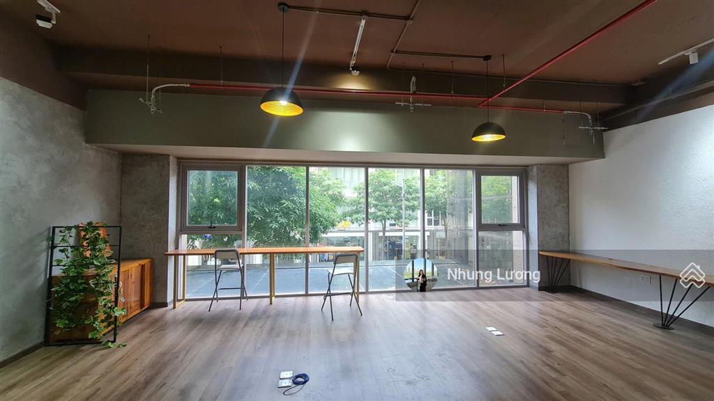 Cho thuê shophouse sala 240m2  3 tầng  90 triệu/th sẵn chìa khóa, xem nhà ngay