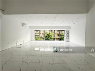 Cho thuê shophouse sala 240m2  3 tầng giá 90 tr/th, em cầm sẵn chìa khóa xem giờ nào cũng được