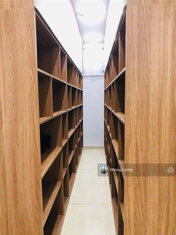 Cho thuê nhà phố sala full nội thất thủ thiêm gần 1.000m2 sử dụng, ngang 14.7m x 20m hai mặt tiền