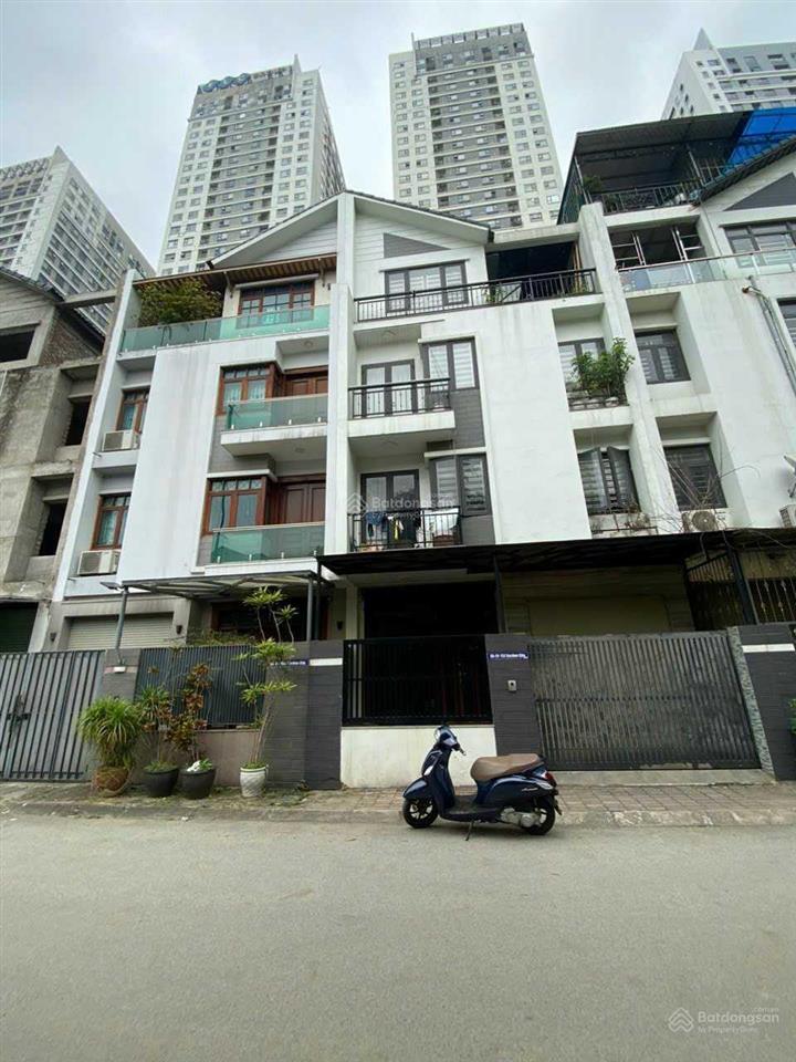 Cần bán liền kề flc sát aeon mall hà đông. dt 100m2 mt 7m  giá tốt chỉ 18 tỷ.  0967 154 ***