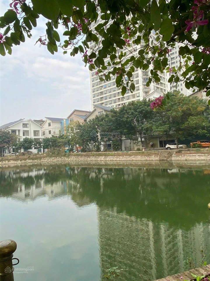 Cần bán liền kề flc sát aeon mall hà đông. dt 100m2 mt 7m  giá tốt chỉ 18 tỷ.  0967 154 ***