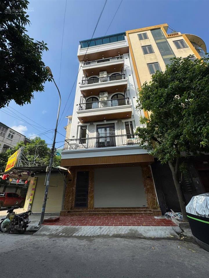 Bán gấp nhà 5 tầng đối diện aeon mall. dt 50m full đồ đẹp, hướng mát, trục kinh doanh  hơn 17 tỷ.