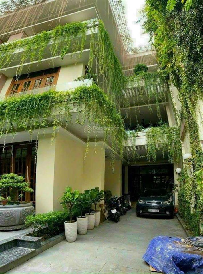 Biệt thự khu vip 43  hồ văn huê, p9, q phú nhuận dt 7.2x18m, 4 tầng, giá 31 tỷ tl