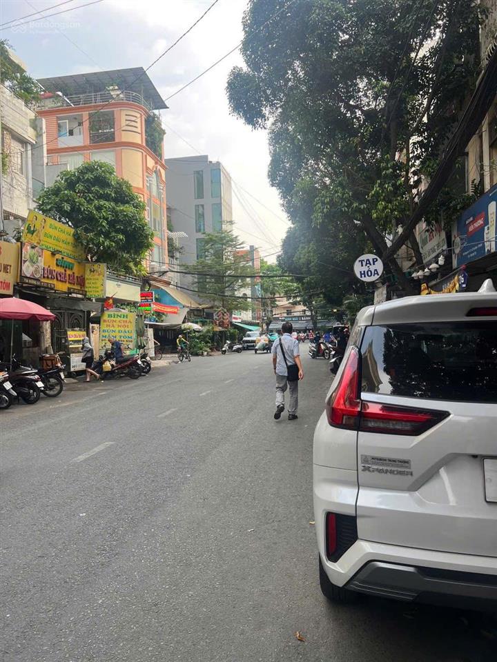 Cho thuê tòa văn phòng góc 2 mặt tiền khu k300 dt 6x20m trệt 5 tầng