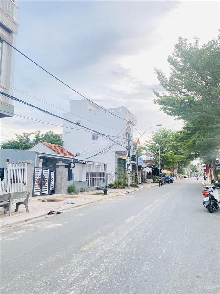 Đường nhựa kinh doanh nguyễn trãi, vạn ninh gần biển, giá tốt khu vực 0935 907 ***