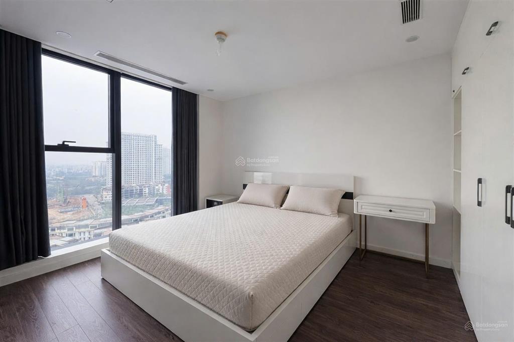 Cho thuê căn hộ 3 ngủ 18tr/tháng sunshine city, phú thượng