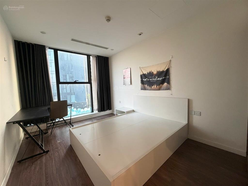 Giá hời cho thuê 3pn + 2wc tại sunshine city, 20 triệu, 104m2