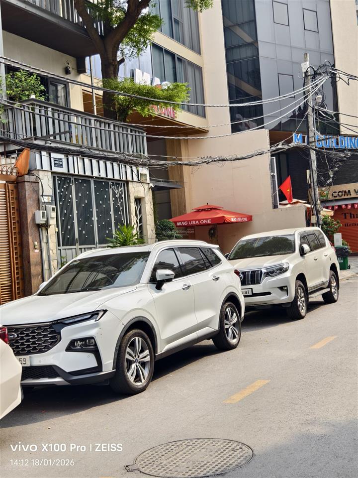 Nhà mặt tiền 4.7 x 15 khu vip sân bay tân sơn nhất  hiếm  giá tốt  sổ đẹp