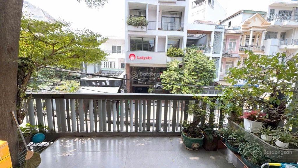 Nhà mặt tiền 4.7 x 15 khu vip sân bay tân sơn nhất  hiếm  giá tốt  sổ đẹp