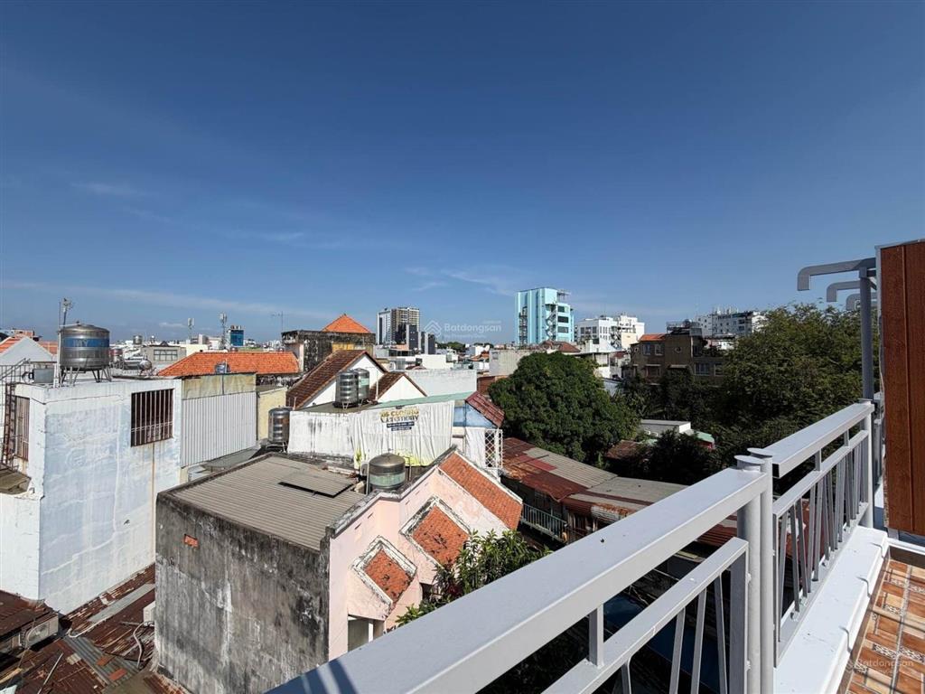 Nhà mới xây 5 tầng  hẻm xe hơi đặng văn ngữ  khu nhà giàu  gần mặt tiền & an ninh tốt , dân trí