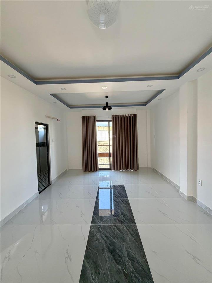 Nhà mới xây 5 tầng  hẻm xe hơi đặng văn ngữ  khu nhà giàu  gần mặt tiền & an ninh tốt , dân trí