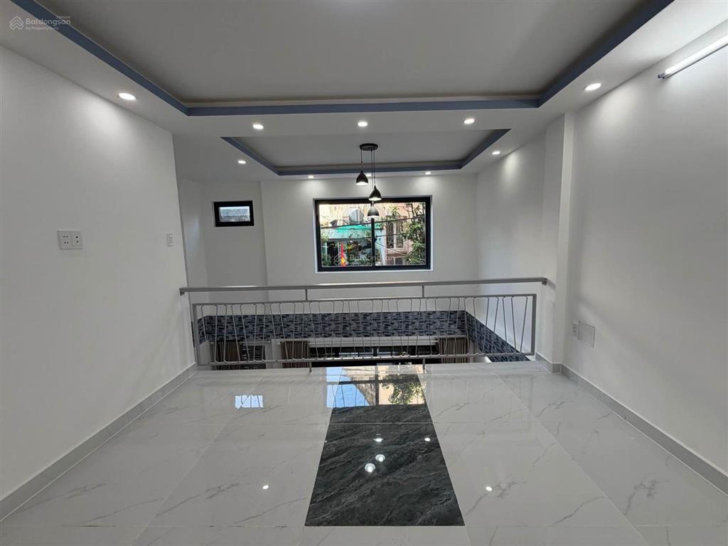 Nhà mới xây 5 tầng  hẻm xe hơi đặng văn ngữ  khu nhà giàu  gần mặt tiền & an ninh tốt , dân trí