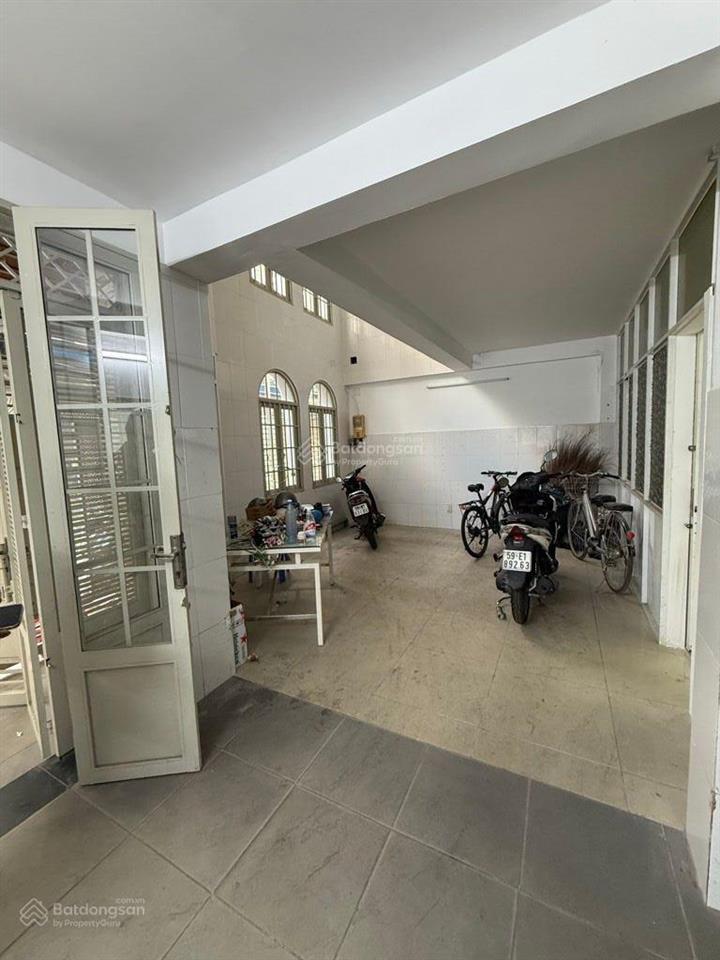 Hàng hiếm phú nhuận ! ngang khủng 7.3 x 9.5 x 6 tầng  12pn , kinh doanh đầu tư chdv siêu đẹp