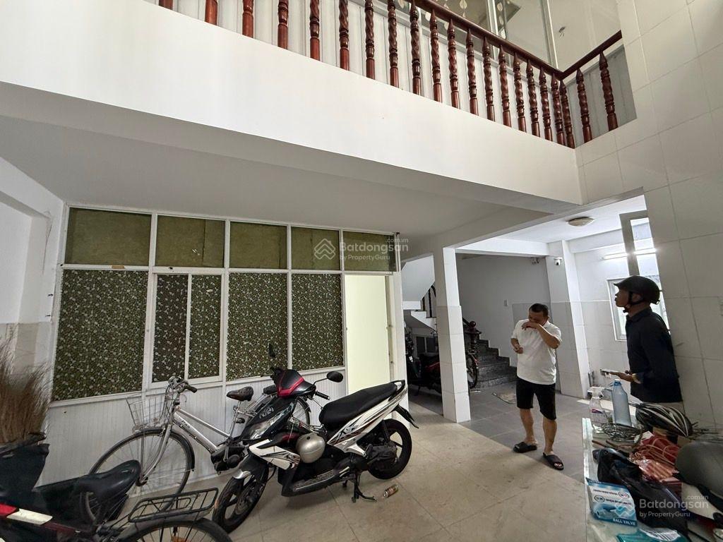 Hàng hiếm phú nhuận ! ngang khủng 7.3 x 9.5 x 6 tầng  12pn , kinh doanh đầu tư chdv siêu đẹp