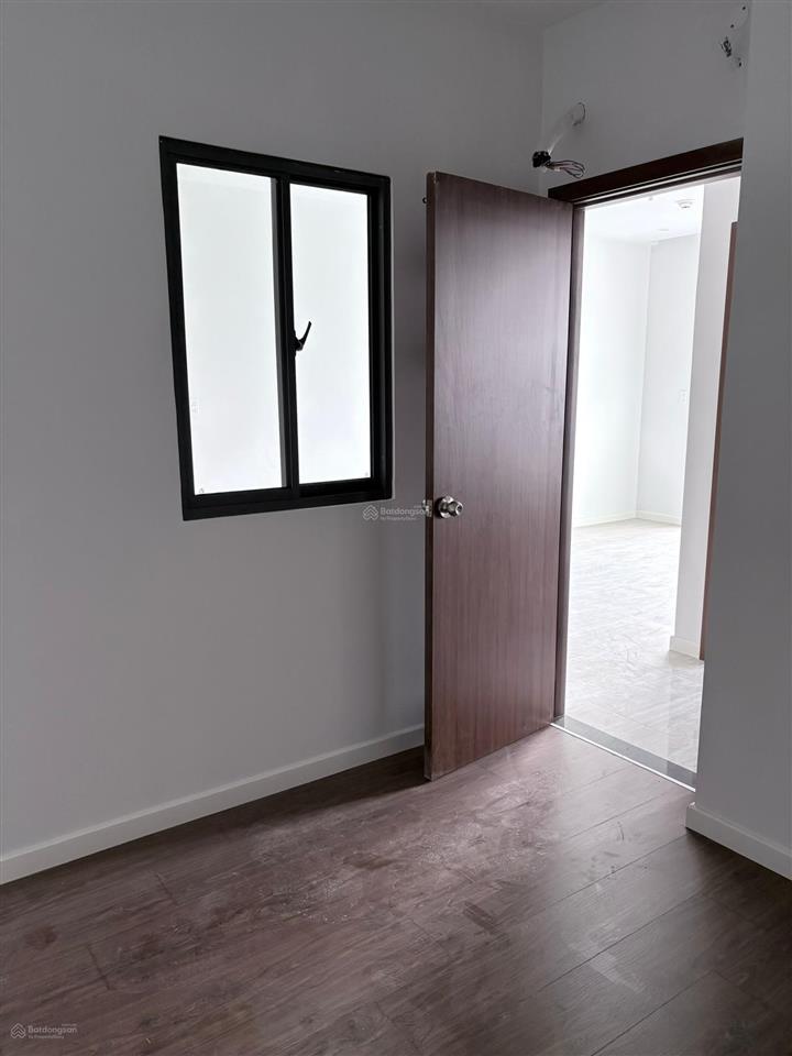Căn hộ sát metro 2pn2wc chỉ 5tr2, nhà mới ở liền, sẵn nội thất, ở 34 người chia ra siêu nhẹ luôn