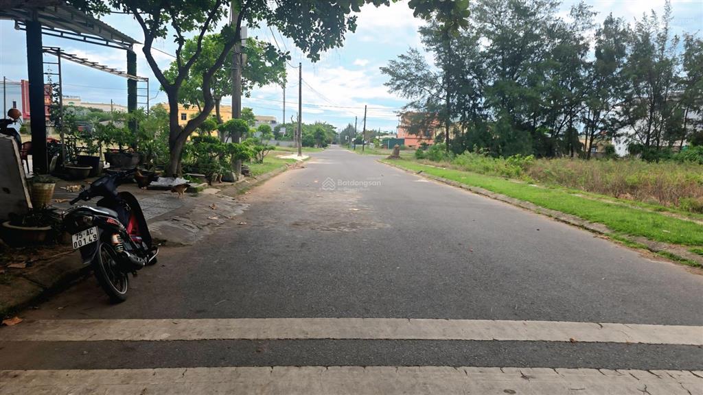 Trục chính thông biển! mt trần thị cúc, thị trấn cửa việt, huyện gio linh, quảng trị