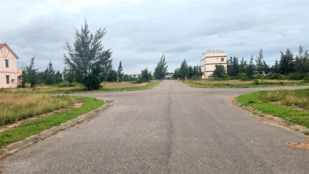Ô bàn cờ cửa việt! mặt tiền trường sa  trục thông ra biển! 3,3 tỷ, 198m2 đất nền dự án