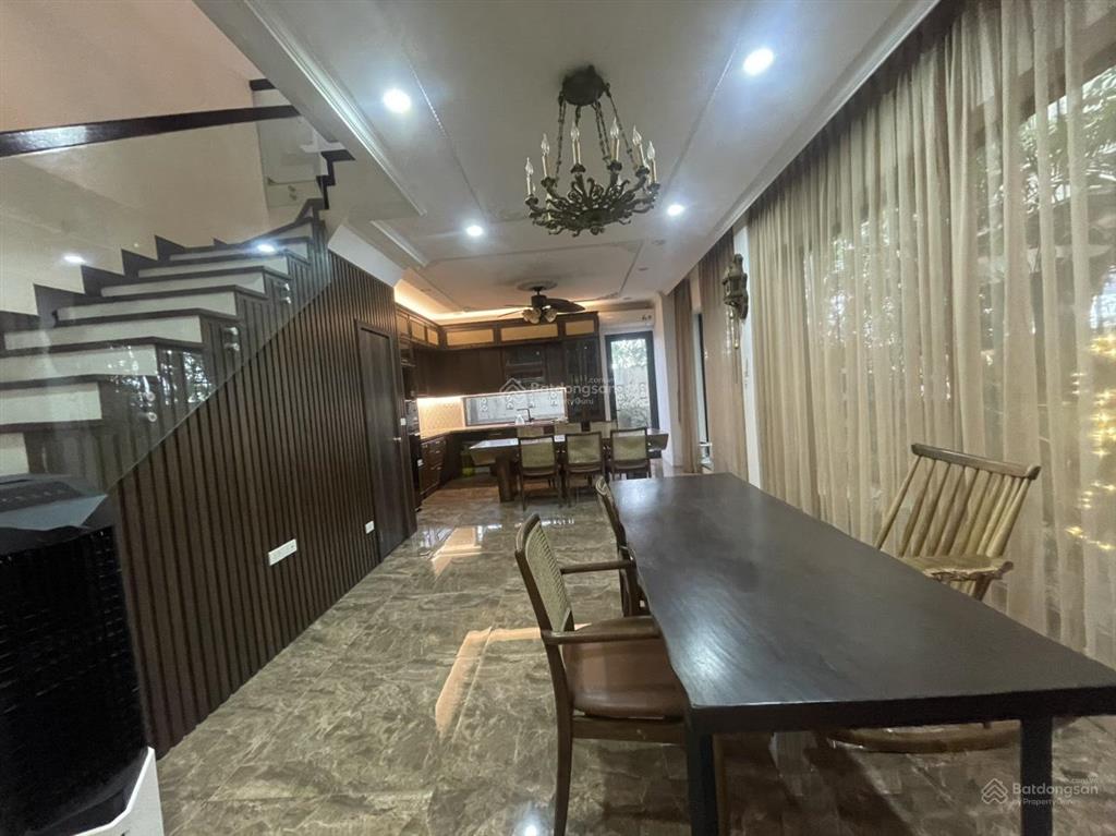 Home&land biệt thự song lập 130m2 siêu đẹp, siêu thoáng đã cải tạo rộng