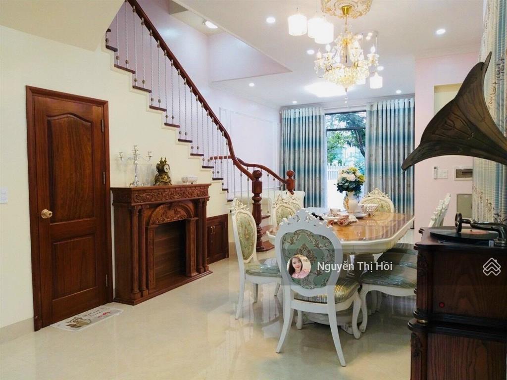 Siêu phẩm biệt thự góc 177m² + vườn hoa 110m² thoáng 4 mặt cực hiếm tại vinhomes thăng long