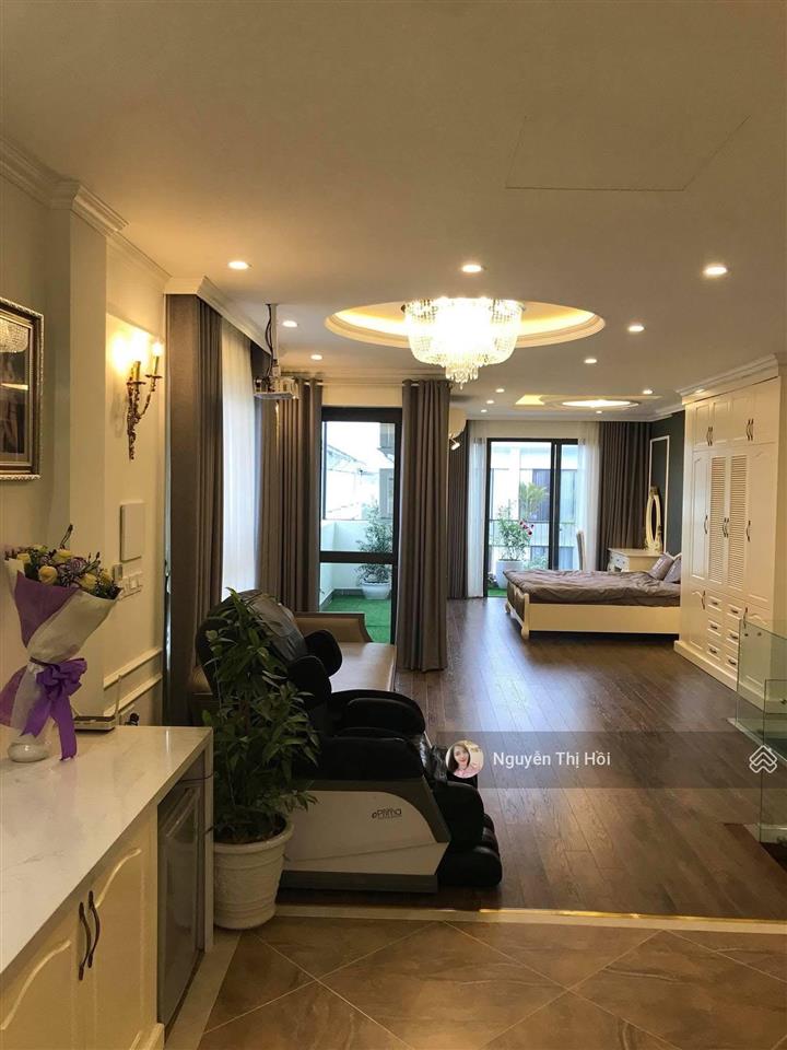 Cho thuê biệt thự song lập có thang máy tại vinhomes thăng long
