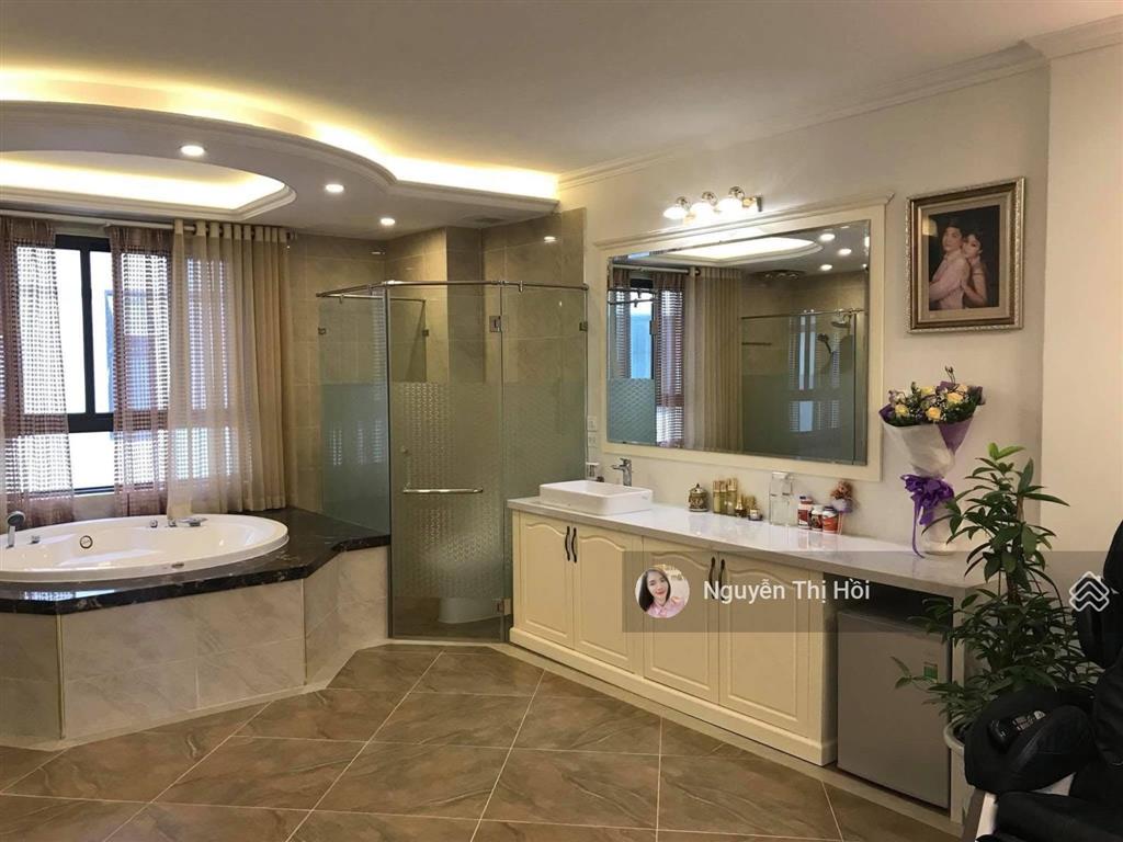 Cho thuê biệt thự song lập có thang máy tại vinhomes thăng long