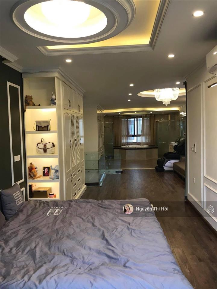Cho thuê biệt thự song lập có thang máy tại vinhomes thăng long
