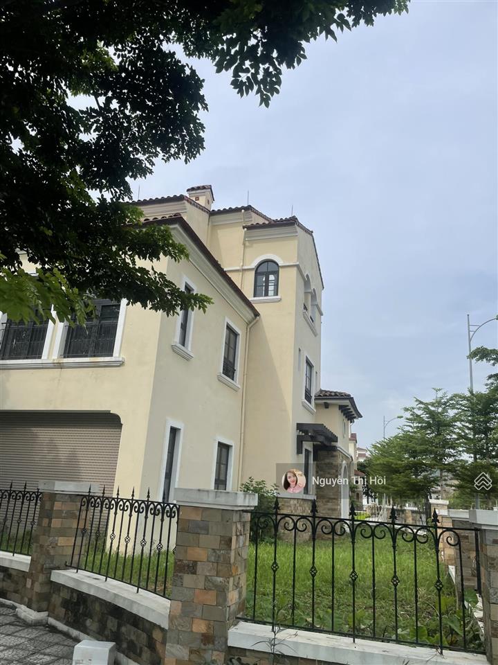 Vista lago biệt thự góc đường to, giá tham khảo tốt trong khu vực, sổ đỏ 180 tr/m2