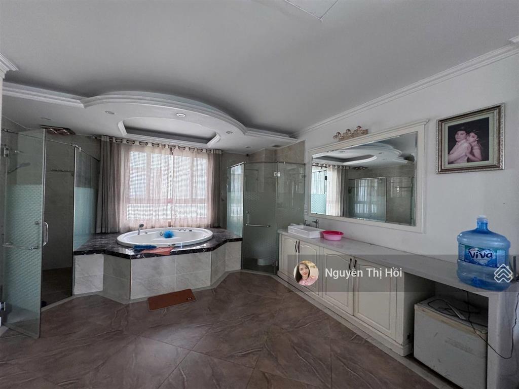 Cho thuê biệt thự vinhomes thăng long 154m2 có thang máy