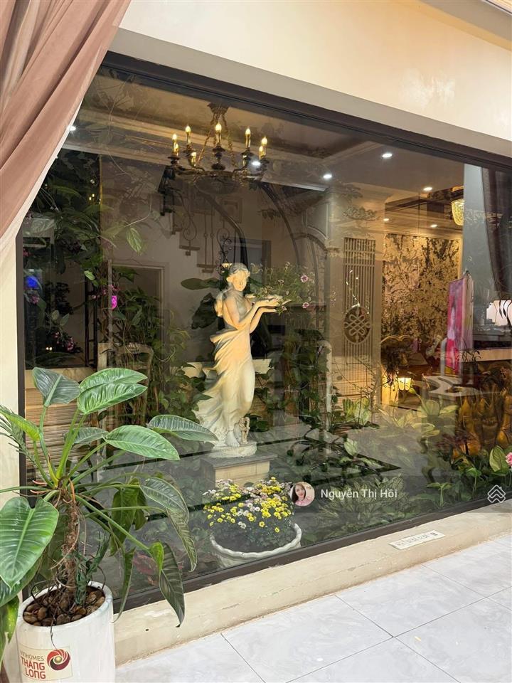 Cho thuê biệt thự vinhomes thăng long 154m2 có thang máy
