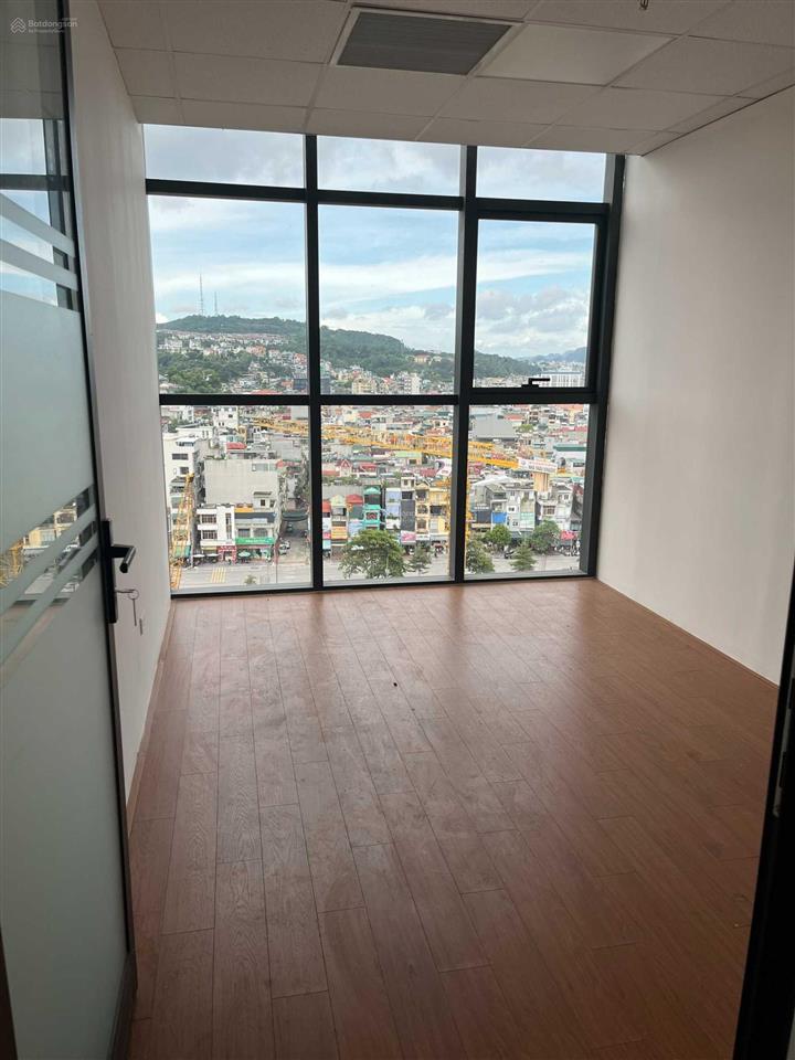 Meet coworking space  818 phú riềng đỏ  cho thuê văn phòng chia sẻ