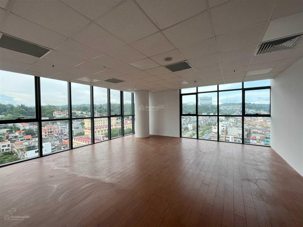 Meet coworking space  818 phú riềng đỏ  cho thuê văn phòng chia sẻ