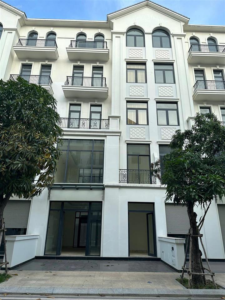 Bán nhà phố 84m² hoàn thiện trục d9 vinhomes grand park