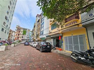 Bán gấp nhà phân lô vỉa hè 2 thoáng đều ô tô tránh nguyễn xiển 4 tầng