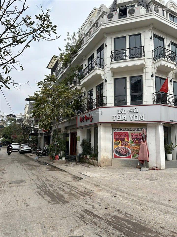 Cần bán gấp nhà ngõ 67 phùng khoang 88m 5 tầng 6m mặt tiền kinh doanh vỉa hè 5m ô tô tránh
