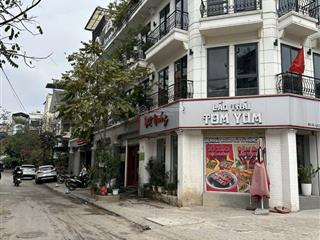 Cần bán gấp nhà ngõ 67 phùng khoang 88m 5 tầng 6m mặt tiền kinh doanh vỉa hè 5m ô tô tránh