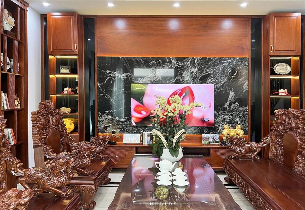 Cần bán căn biệt thự sang trọng khu nhà ở vinaconex trung văn 212m2 5 tầng 8m mặt tiền