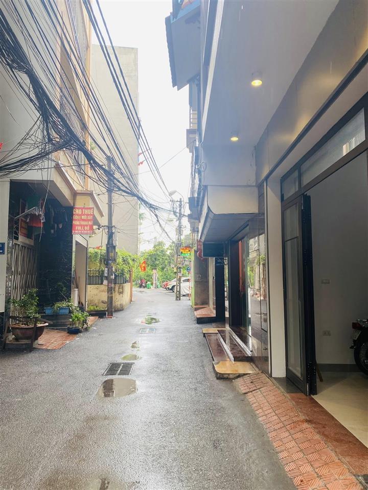 Bán nhà phố triều khúc 40m2 5 tầng 6 ngủ, ngõ thông kinh doanh ô tô đỗ cửa cách ô tô tránh 50m