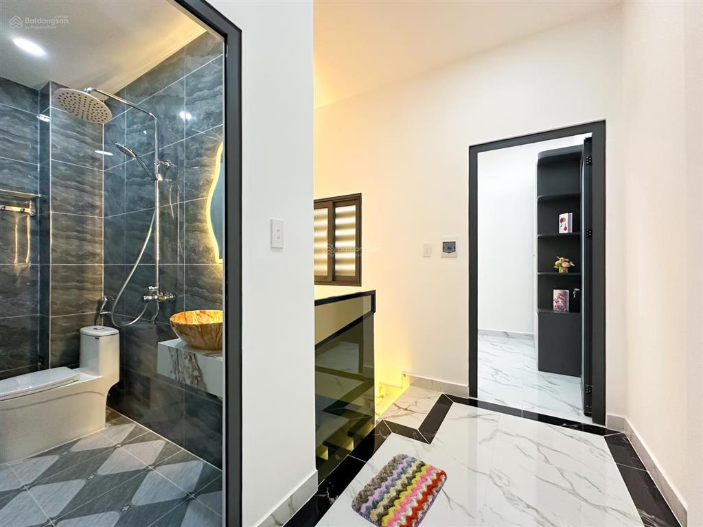 Nhà đẹp 2 tầng, ga metro 2, phạm văn bạch