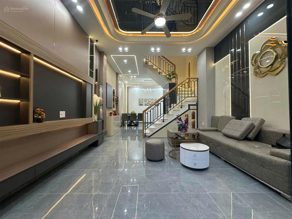 Nhà mới xây, nở hậu 6m, 4 tầng, khu ga metro mới, 6.68 tỷ