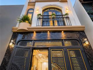Nhà mới xây, nở hậu 6m, 4 tầng, khu ga metro mới, nhỉnh 6 tỷ