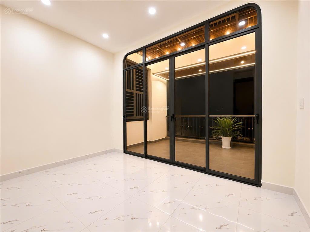 Nhà phố khu metro 2, 4 tầng mới keng, mặt tiền ô tô thông